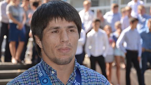 Чемпион мира ставропольчанин М. Газимагомедов встретился с В. Путиным в Сочи