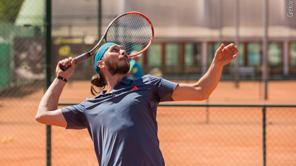 Ставрополец Иван Дорохин выиграл «золото» теннисного турнира в Крыму