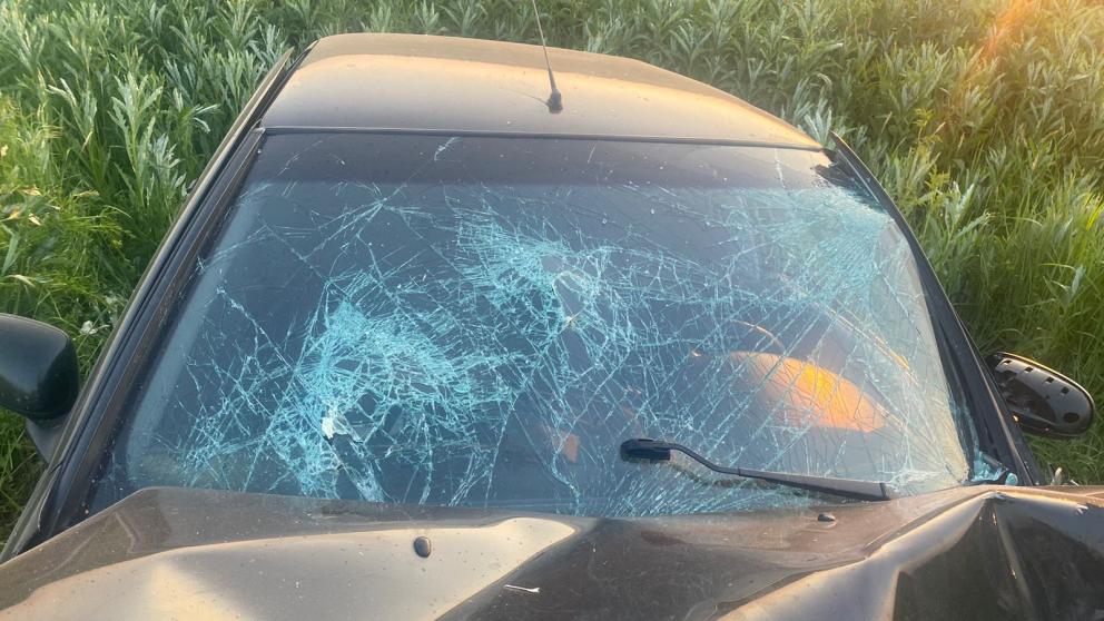 В Минераловодском округе нарушение правил обгона привело к ДТП: 2 человека пострадали