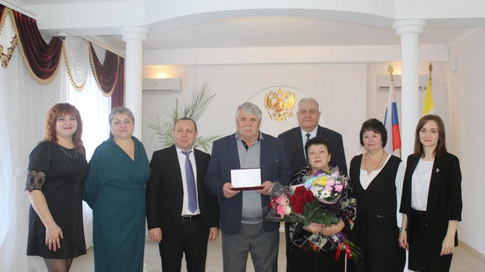 Супругов из Степновского округа Ставрополья наградили «семейной» медалью