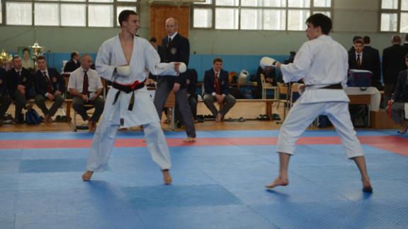 Очередные спортивные вершины каратистов Газпрома