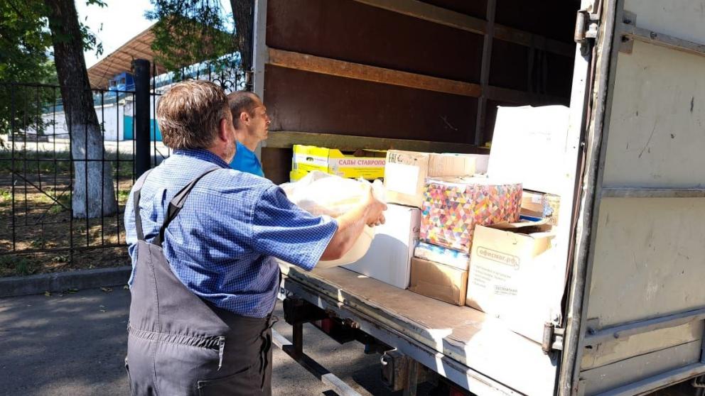 Партию гуманитарной помощи отправил курянам Минераловодский округ