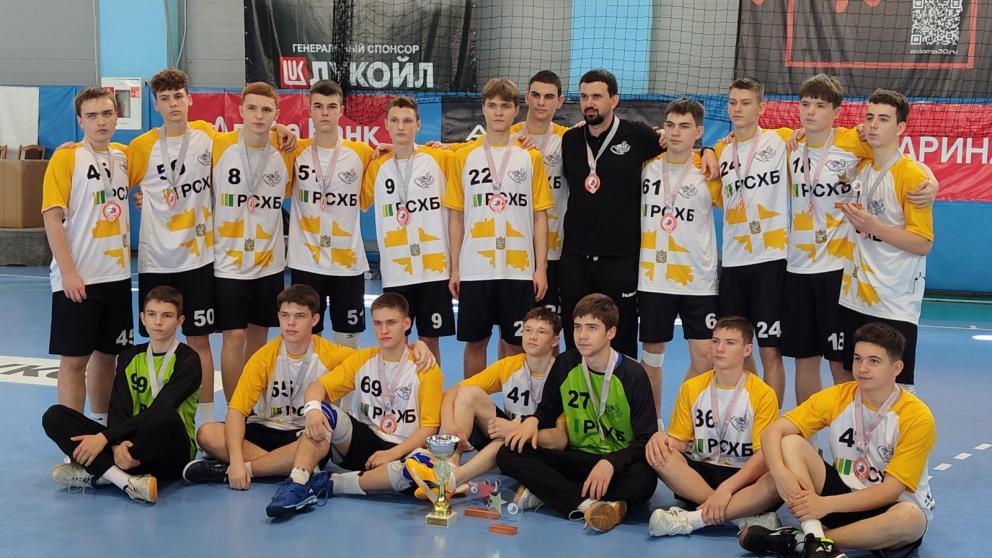 Юные ставропольские гандболисты стали призёрами первенства России