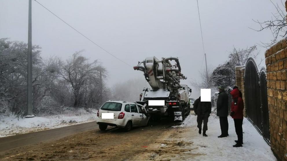 Мужчина пострадал под колёсами авто на трассе около Ставрополя