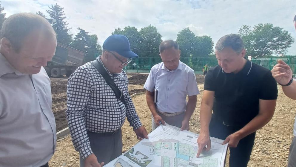 Ставропольские депутаты проверили выполнение госпрограмм