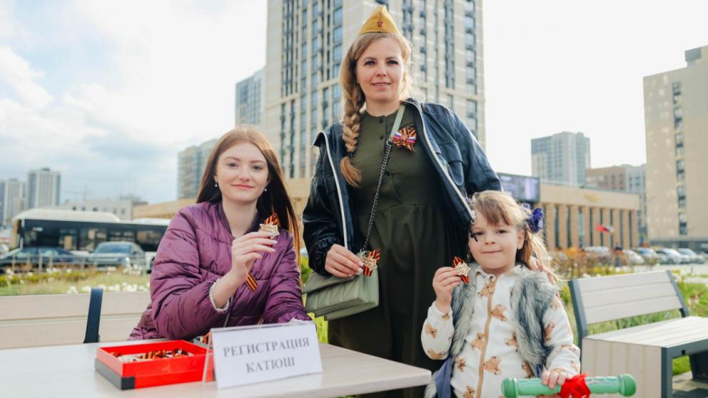 Около сотни Катюш поздравили Ставрополь фронтовыми песнями