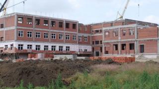 В селе Кочубеевском на Ставрополье возводят третий этаж новой школы