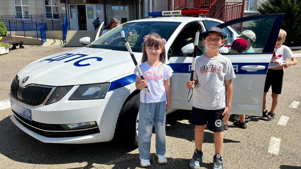 В Светлограде автоинспекторы провели акцию «Внимание! Дети идут в школу»