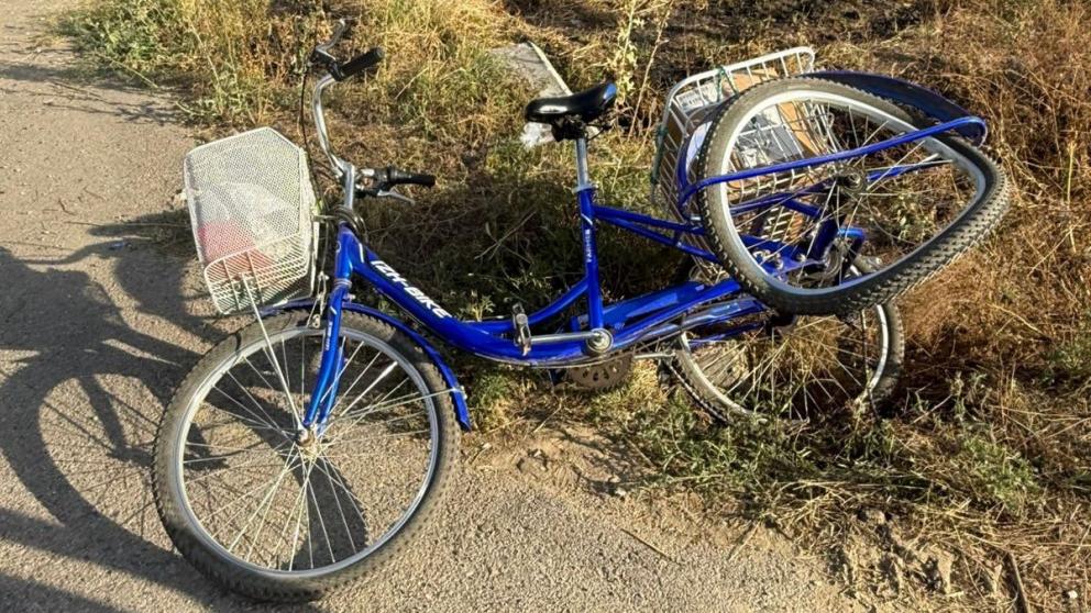 В селе Нины на Ставрополье машина сбила 62-летнюю велосипедистку