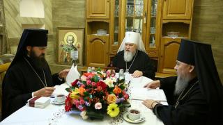 Архиерейский совет провел заседание в Казанском соборе Ставрополя