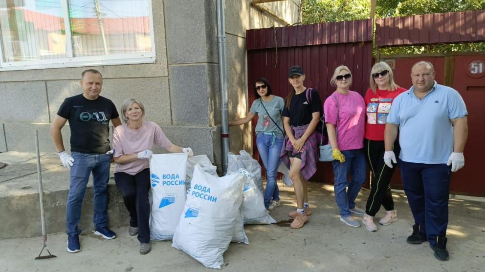 В Светлограде провели очередной субботник