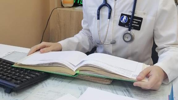 Мобильная бригада медиков провела обследование жителей села Кевсала на Ставрополье