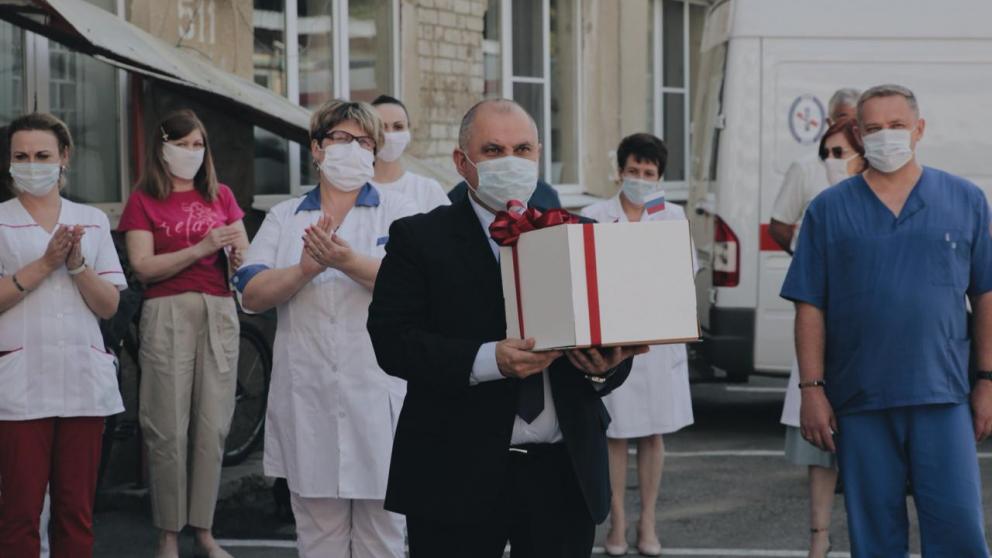 В Ставрополе развезли 200 пирогов по всем медучреждениям