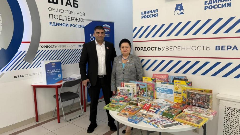 Депутаты на Ставрополье приняли участие в акции «Коробка храбрости»