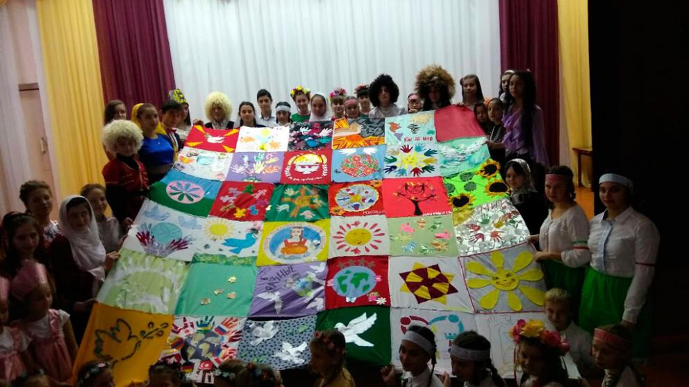 «Одеяло мира» сшили в Александровском районе