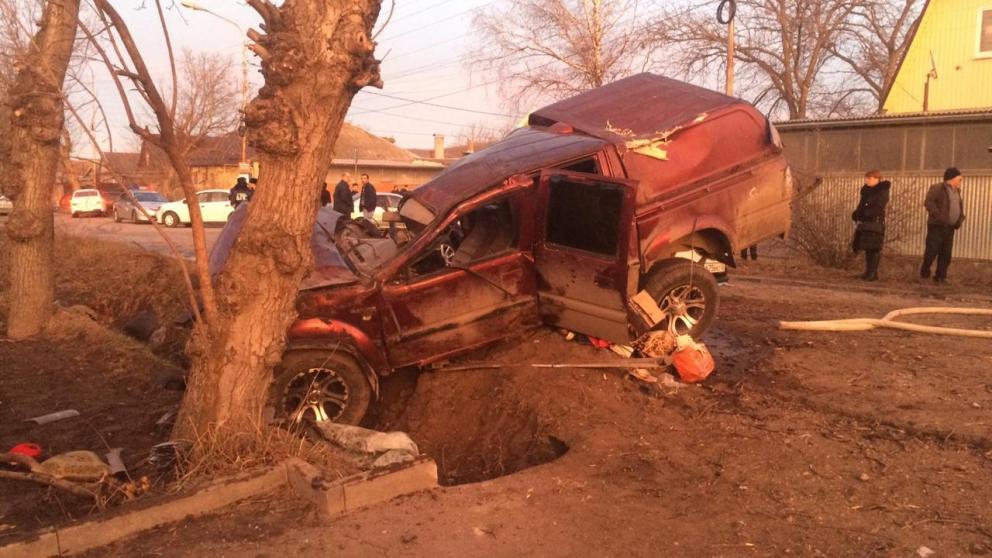 В Пятигорске 57-летняя женщина погибла на месте в тройной аварии