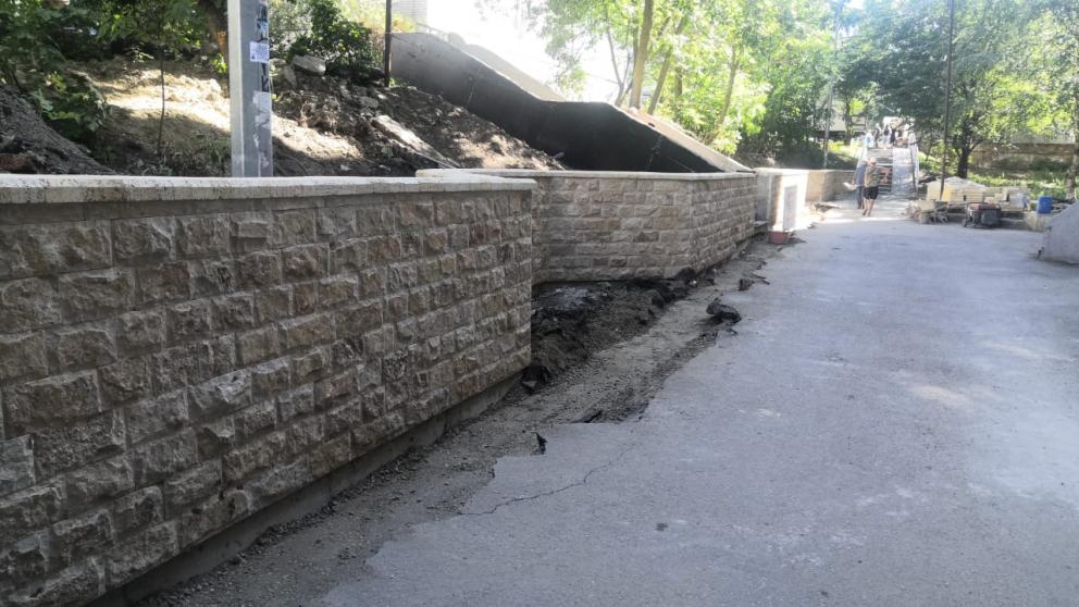 В Ставрополе ремонтируют подпорную стену на улице 50 лет ВЛКСМ