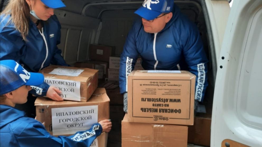 Жители Ипатовского округа Ставрополья собрали для беженцев Донбасса 2,7 тонны гуманитарного груза