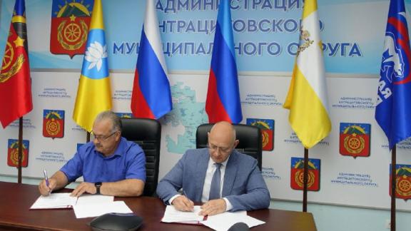 Бизнес-омбудсмен Ставрополья заключил соглашение с главой Антрацитовского округа ЛНР