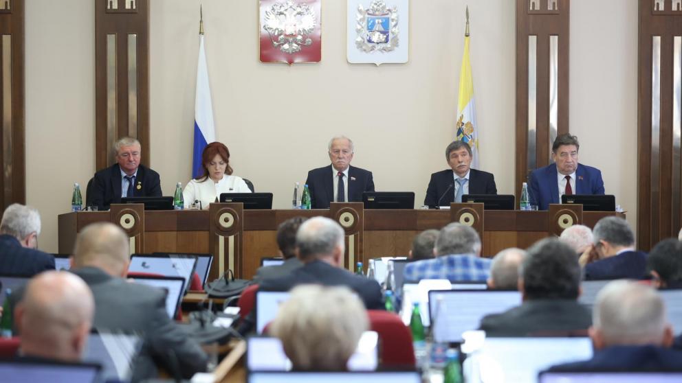 Бюджет Ставрополья: свёрстан выверенный документ