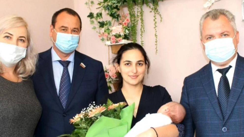 Юбилейный малыш родился в Железноводске накануне Дня матери