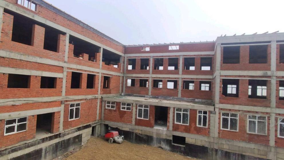 Глава Ставрополя проинспектировал строительство новой школы