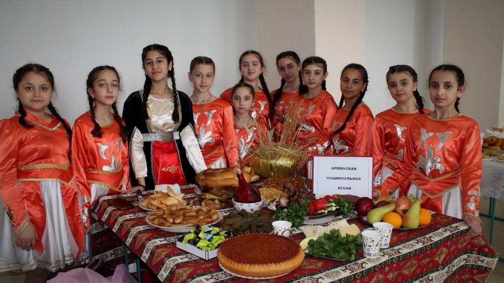 В Нефтекумском округе Ставрополья провели фестиваль национального искусства