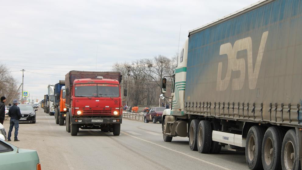Против системы «Платон» выступили около сотни водителей в Нефтекумске