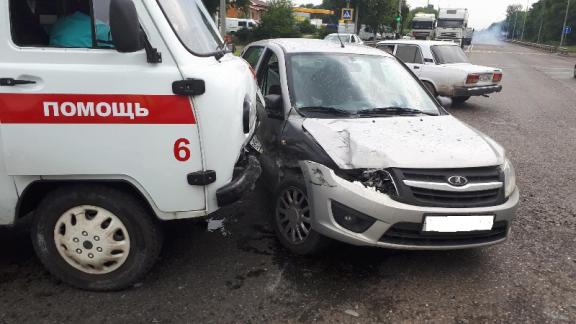Фельдшер «скорой помощи» получила ранения в ДТП в Невинномысске