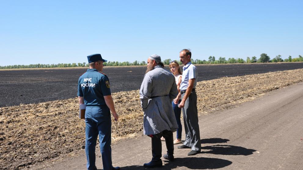 Противопожарные патрули контролируют ставропольские поля