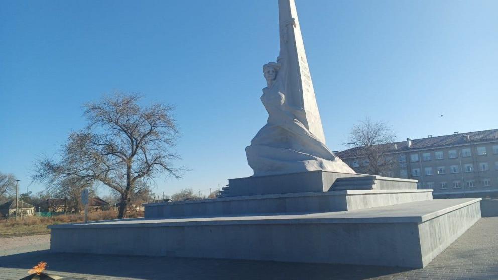 В селе Величаевском отреставрировали памятник молодогвардейцам