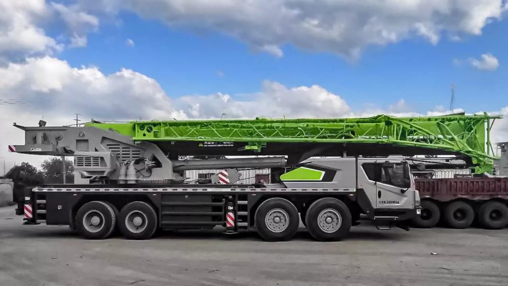 Новый автокран Zoomlion ZTC800V с грузоподъемностью 80 тонн