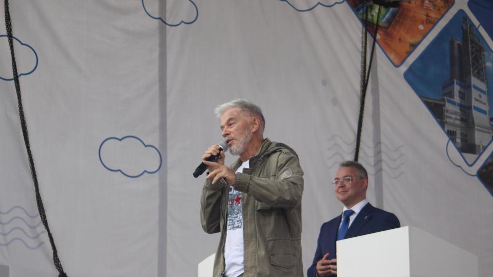 Соглашение о проведении фестиваля «Родники» подписали Владимир Владимиров и Олег Газманов