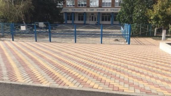 В Ипатовском округе Ставрополья благоустроили территорию местной школы