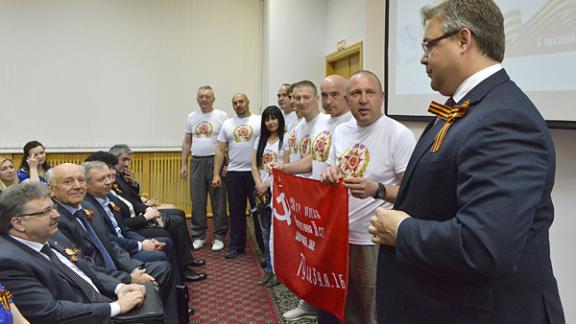 Ставропольцы водрузят Знамя Победы на вершине Эльбруса