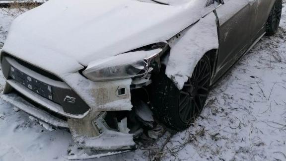 На Ставрополье водитель иномарки сбил женщину с собакой и скрылся