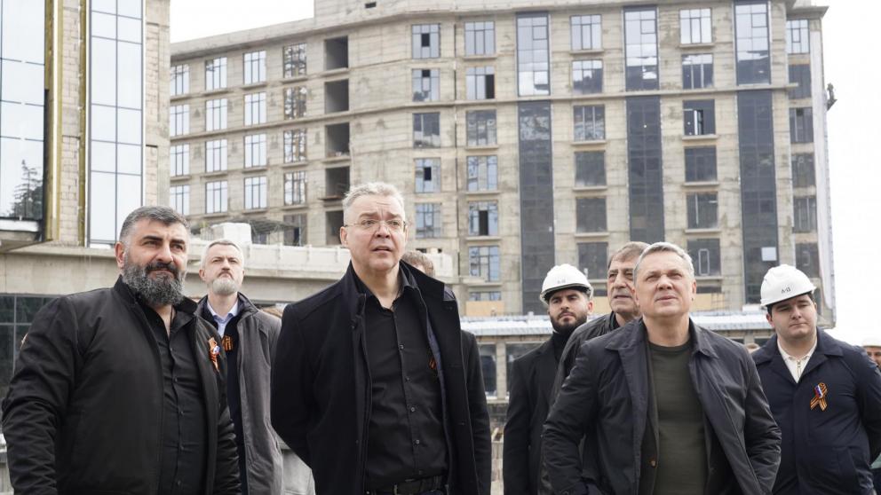 Губернатор Владимиров оценил ход реконструкции санатория «Белая Скала» в Кисловодске