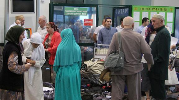 Состоялись первые вылеты паломников в хадж из Ставропольского края и Чечни