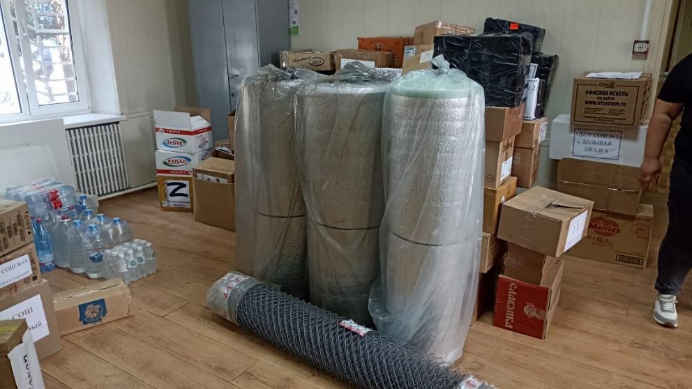 Делегация Ипатовского округа отправила гуманитарный груз в зону СВО