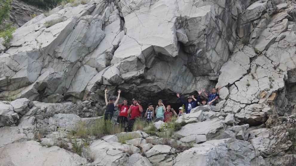 Начало каникул юные спортсмены Минвод отметили турпоходом