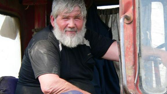 На виноградных плантациях Левокумского района кипит работа