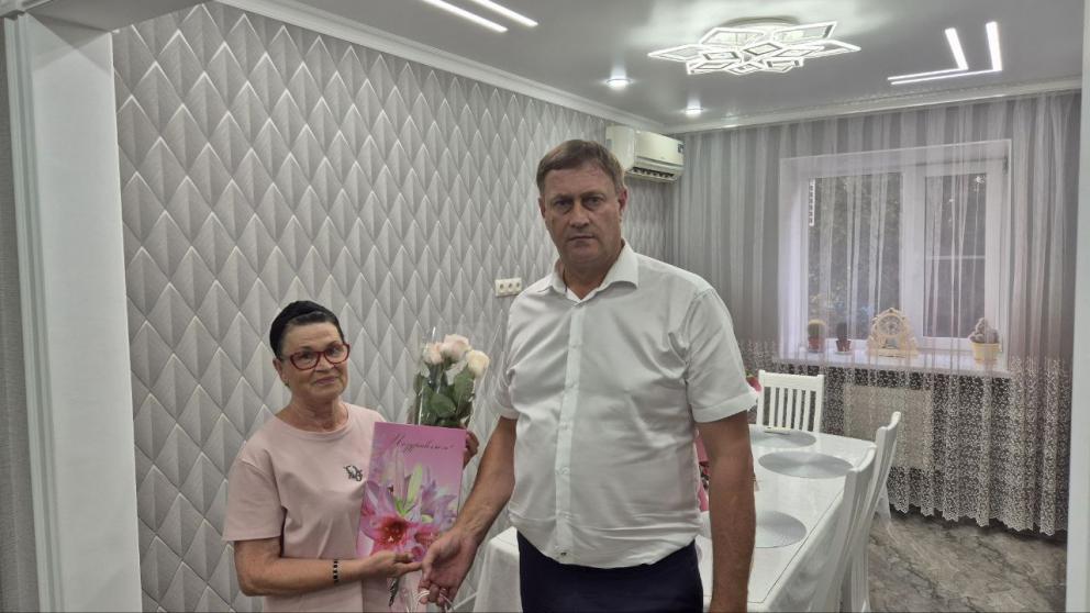 В Благодарненском округе поздравили с днём рождения матерей погибших бойцов СВО