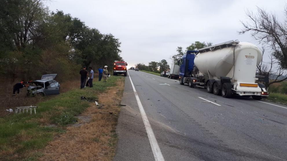 Один человек погиб и двое ранены в ДТП в Левокумском районе