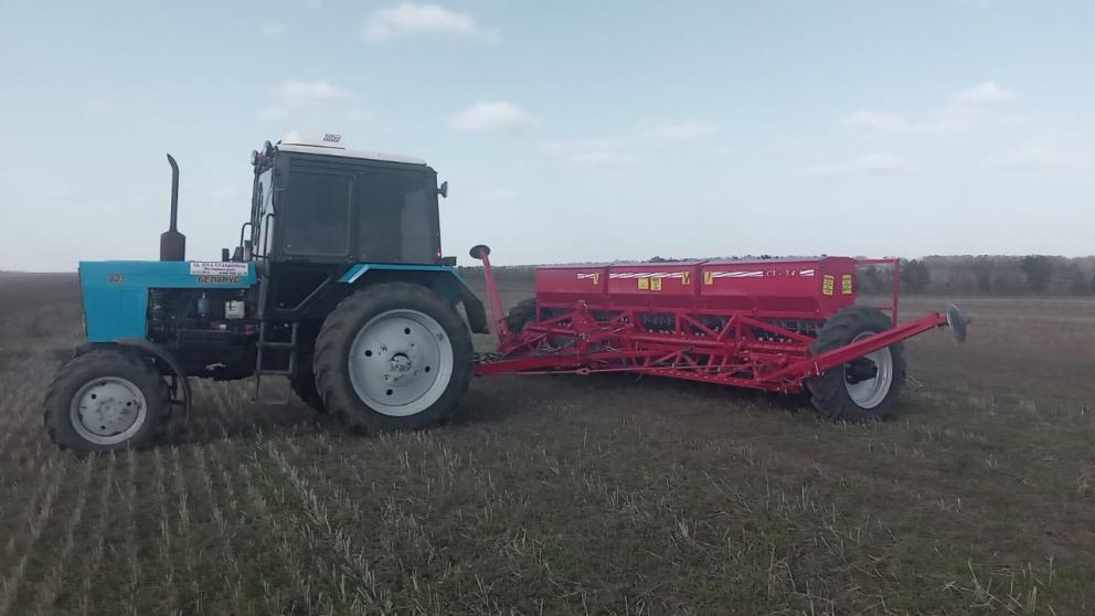 На полях Ставропольского края продолжается сев озимых культур