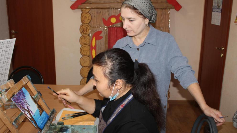 Дом культуры в селе Кара-Тюбе на Ставрополье стал для местных женщин местом для творчества