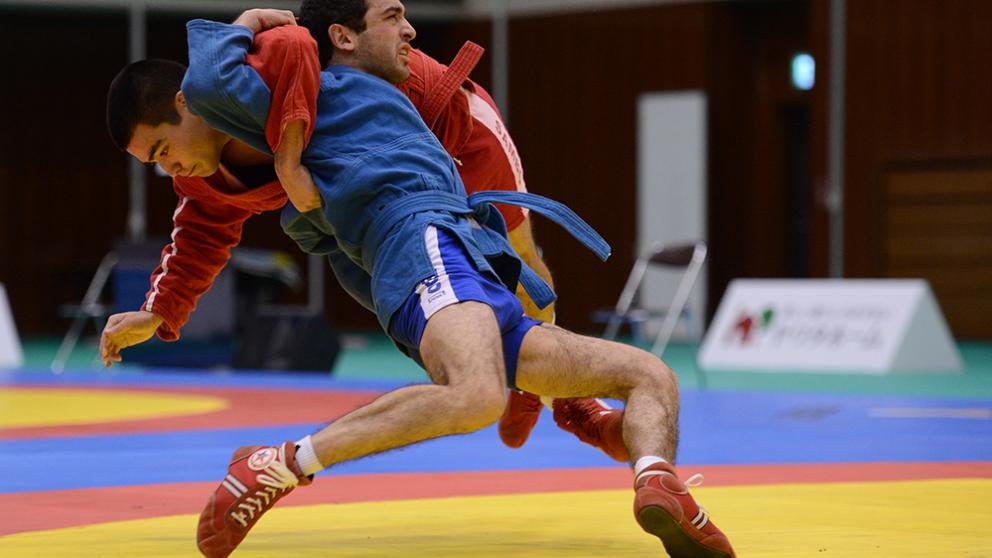 Открытый турнир по самбо собрал в Невинномысске 68 спортсменов