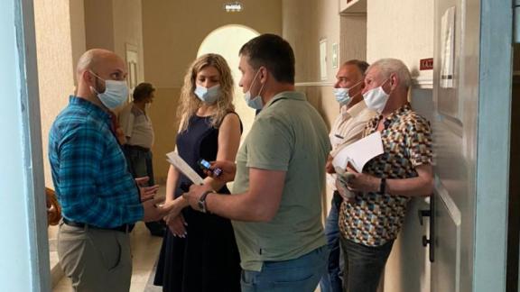 В Железноводске вакцинируются сотрудники крупнейшего завода по производству минеральной воды 