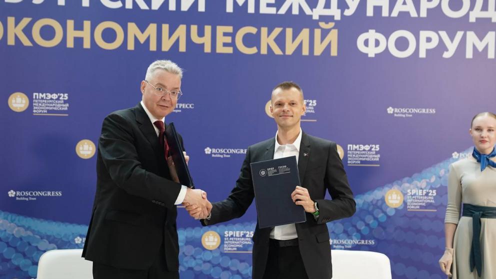 Губернатор Владимиров подписал соглашение о развитии цифровых технологий в крае