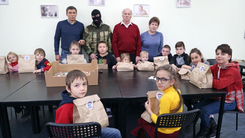 Председатель Думы Ставрополья встретился с беженцами из Херсонской области