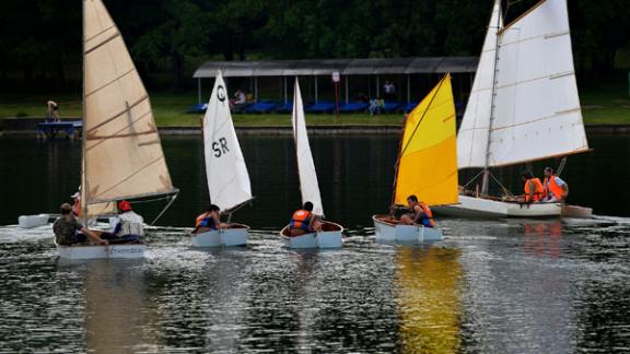 «Наследников парусной доблести» собрали на Комсомольском озере Ставрополя библиотекари